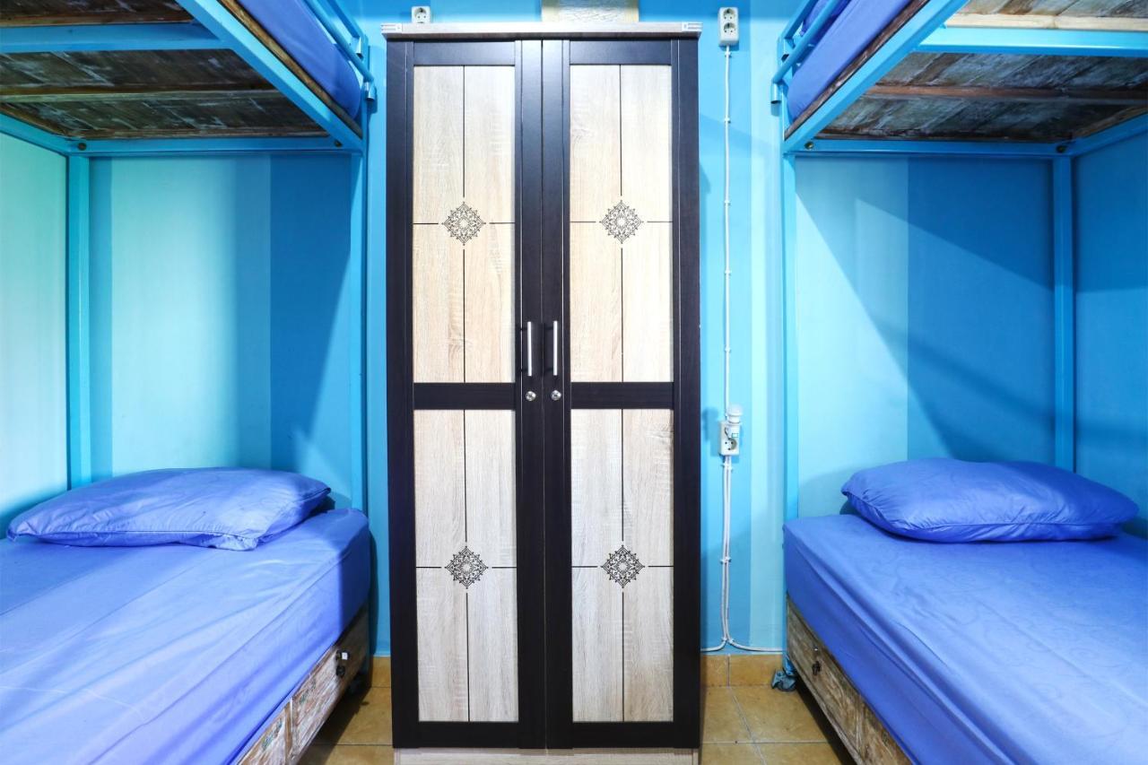 Balini 9 Hostel Denpasar Zewnętrze zdjęcie