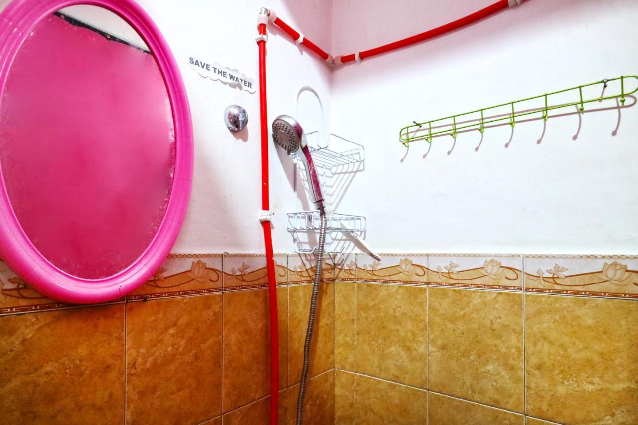 Balini 9 Hostel Denpasar Zewnętrze zdjęcie