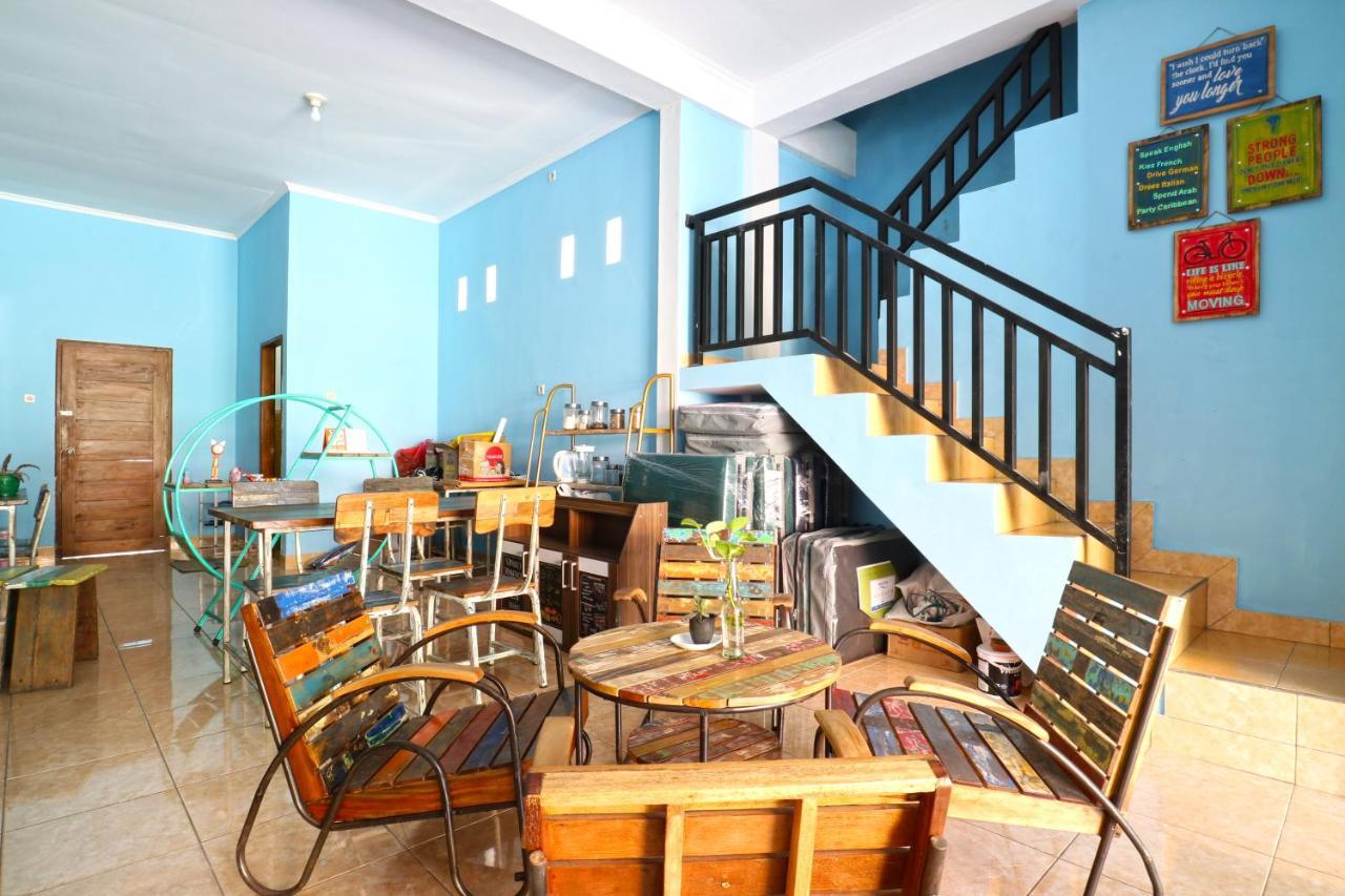 Balini 9 Hostel Denpasar Zewnętrze zdjęcie