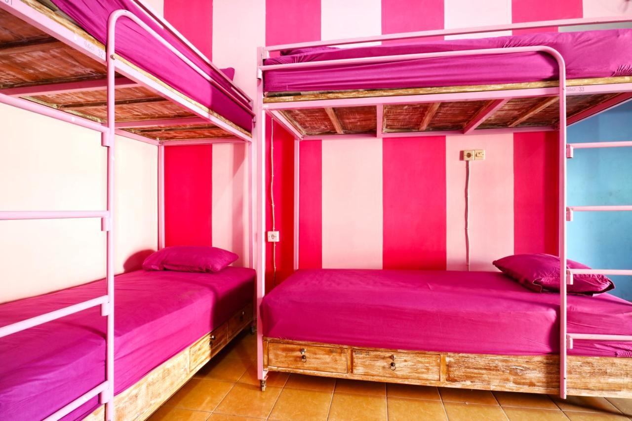 Balini 9 Hostel Denpasar Zewnętrze zdjęcie