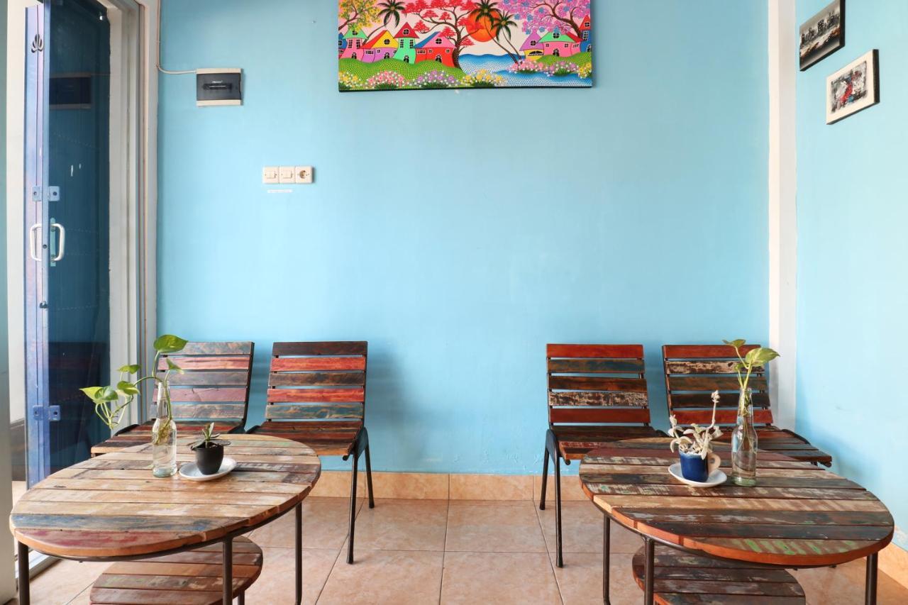 Balini 9 Hostel Denpasar Zewnętrze zdjęcie