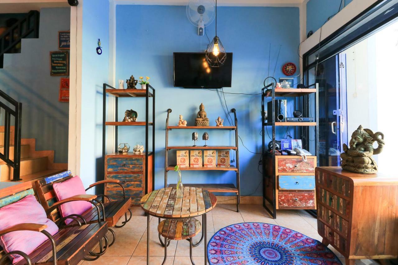 Balini 9 Hostel Denpasar Zewnętrze zdjęcie